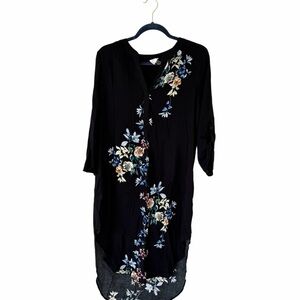 Cupio Womens L Black Floral Tunic Blouse Roll Tab Sleeve Hi Low Hem NWT